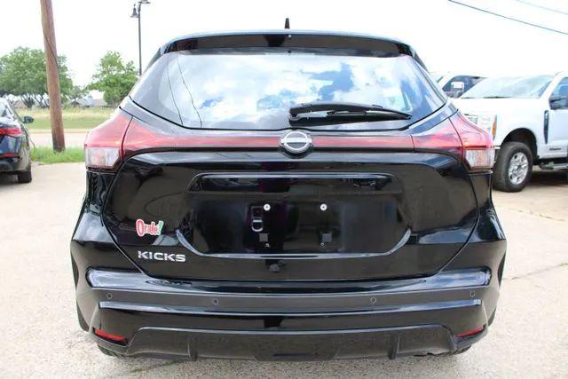 2023 Nissan Kicks S Xtronic CVT