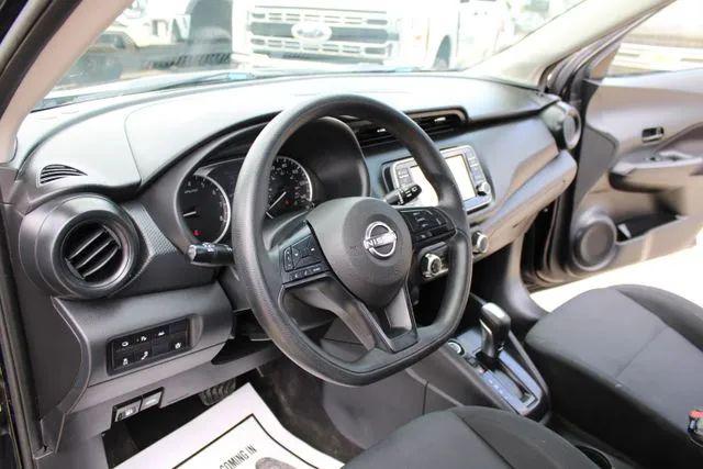 2023 Nissan Kicks S Xtronic CVT