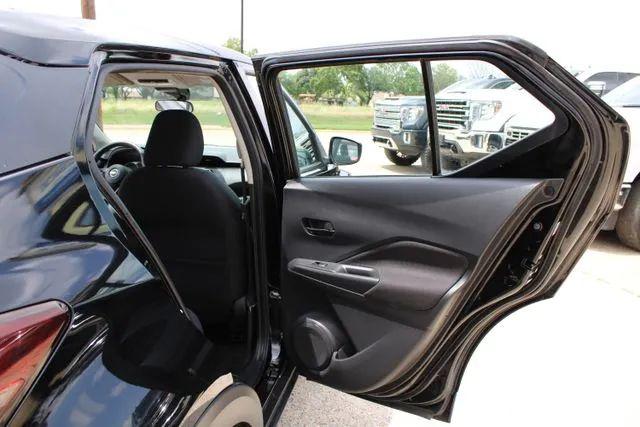 2023 Nissan Kicks S Xtronic CVT