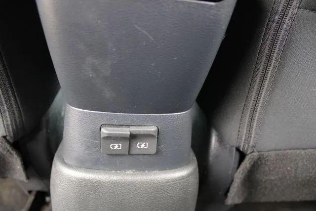 2023 Nissan Kicks S Xtronic CVT