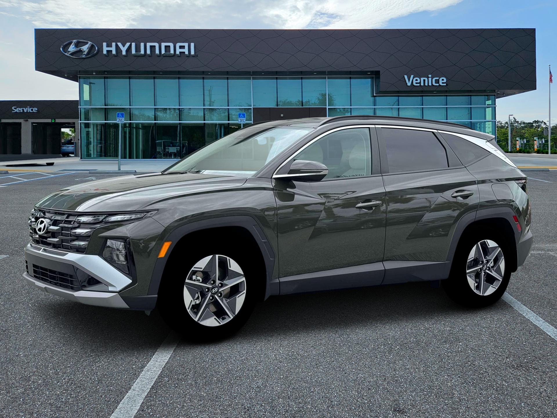 2026 Hyundai TUCSON SEL Premium FWD - Image 2