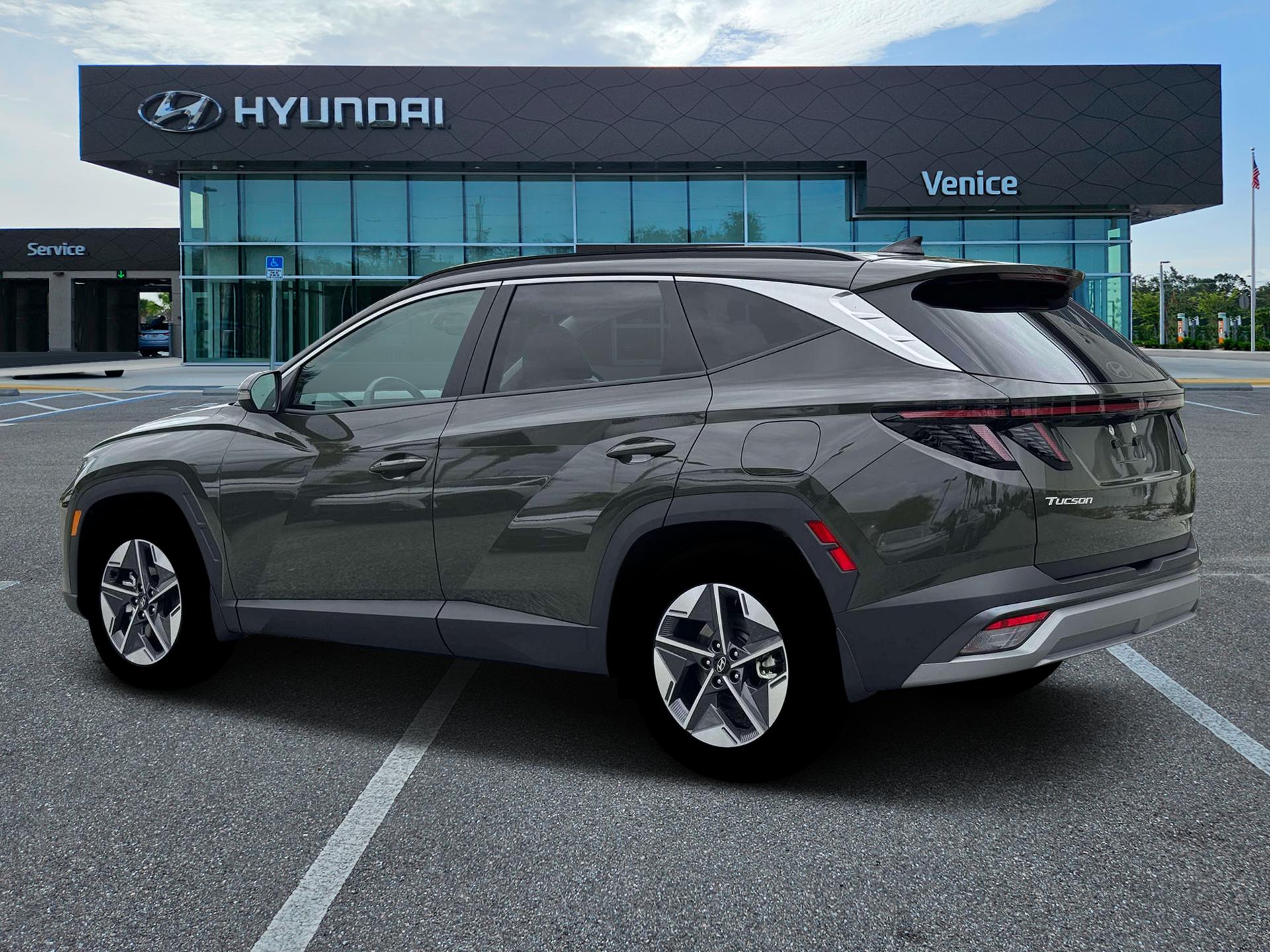 2026 Hyundai TUCSON SEL Premium FWD - Image 4