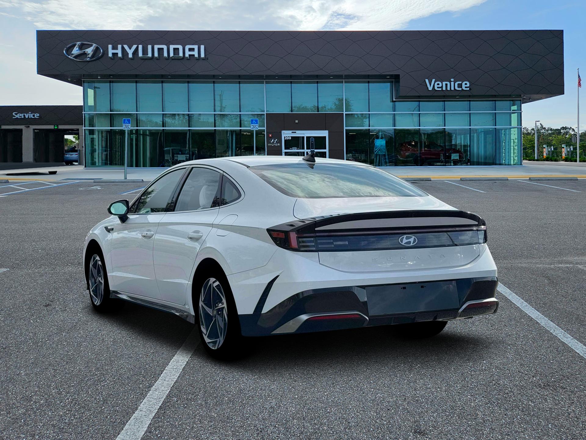 2026 Hyundai SONATA SEL Sport - Image 5