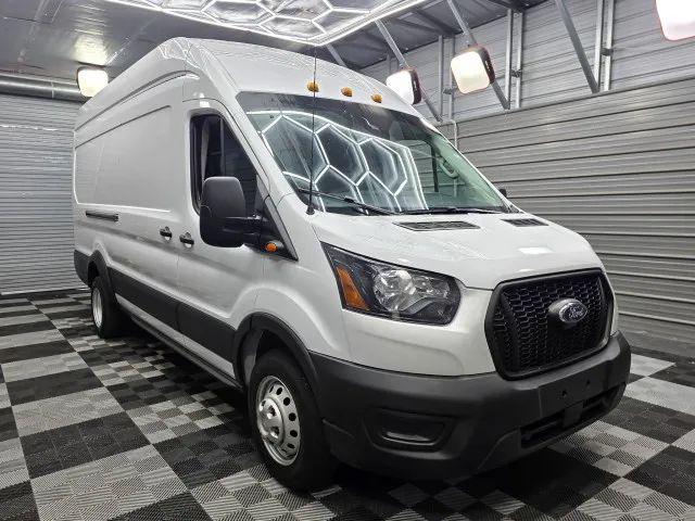 2023 Ford Transit Cargo Van Extended Length w/9 950-lb GVWR