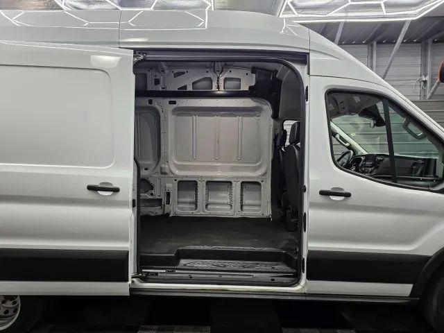 2023 Ford Transit Cargo Van Extended Length w/9 950-lb GVWR