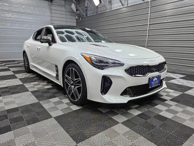 2022 Kia Stinger GT2