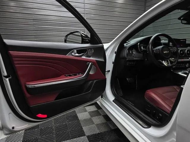 2022 Kia Stinger GT2