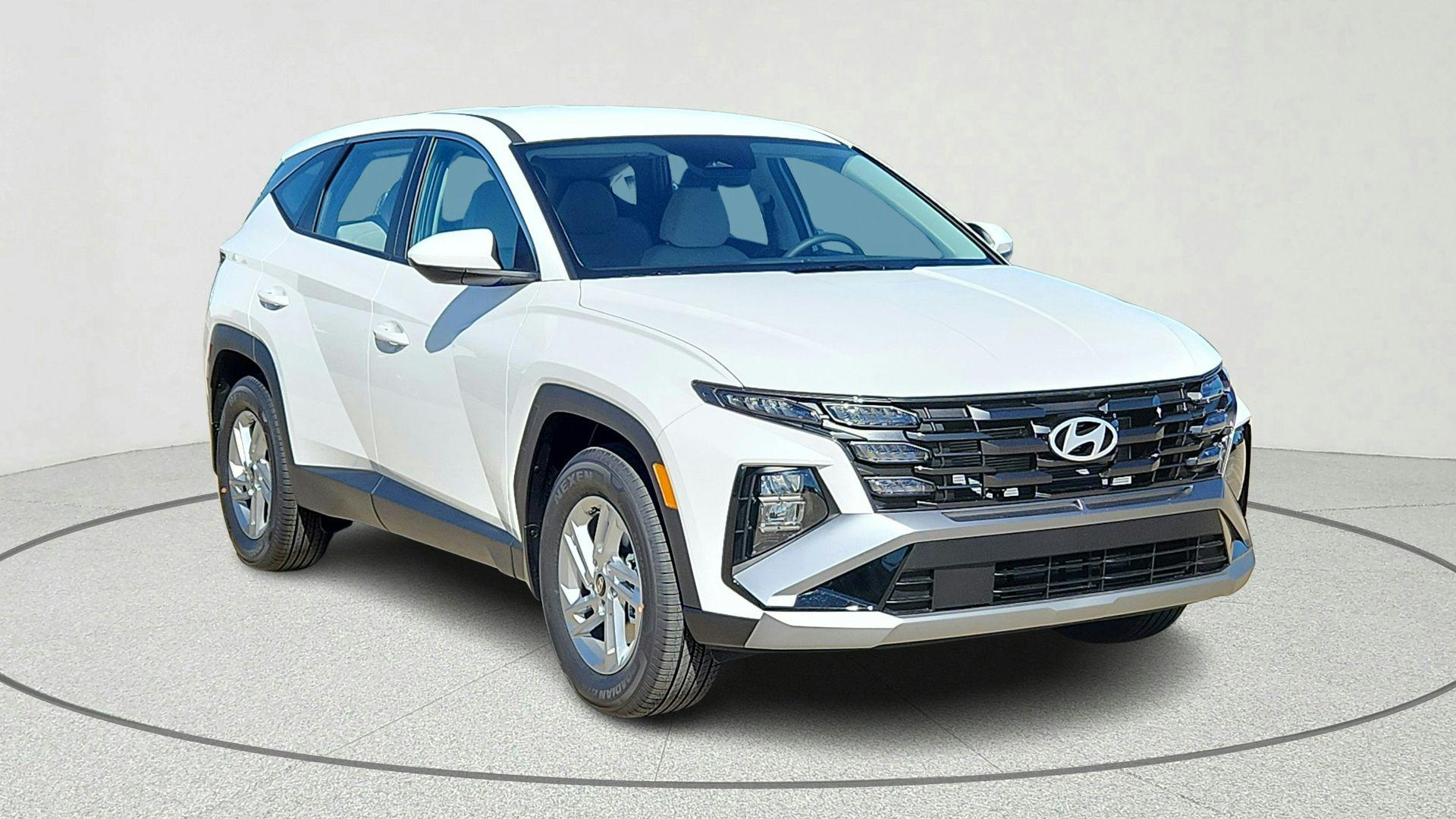 2026 Hyundai Tucson SE FWD's photo