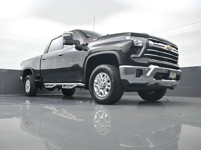 2024 Chevrolet Silverado 2500HD 4WD Crew Cab Standard Bed LTZ