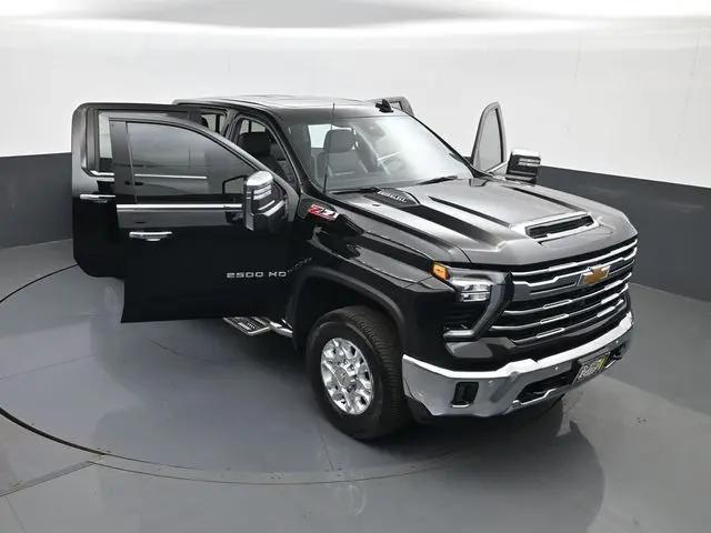 2024 Chevrolet Silverado 2500HD 4WD Crew Cab Standard Bed LTZ