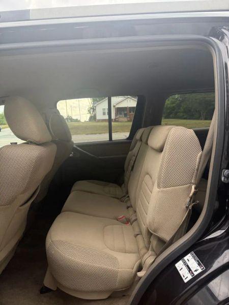 2011 Nissan Pathfinder S