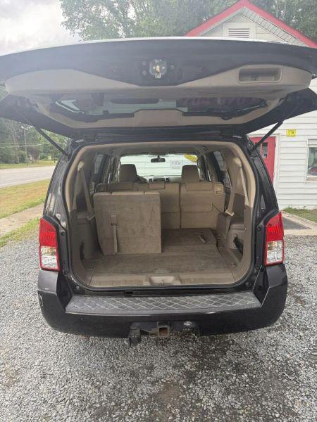 2011 Nissan Pathfinder S