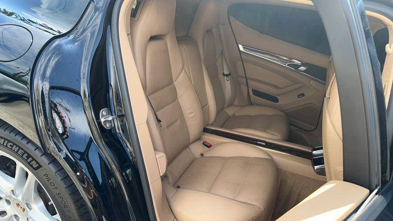 2012 Porsche Panamera 4