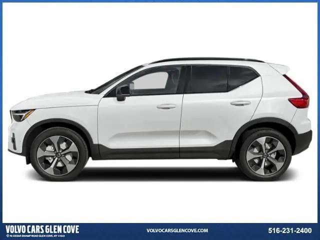 2026 Volvo XC40 Plus, B5 AWD Gas (mild hybrid), Dark