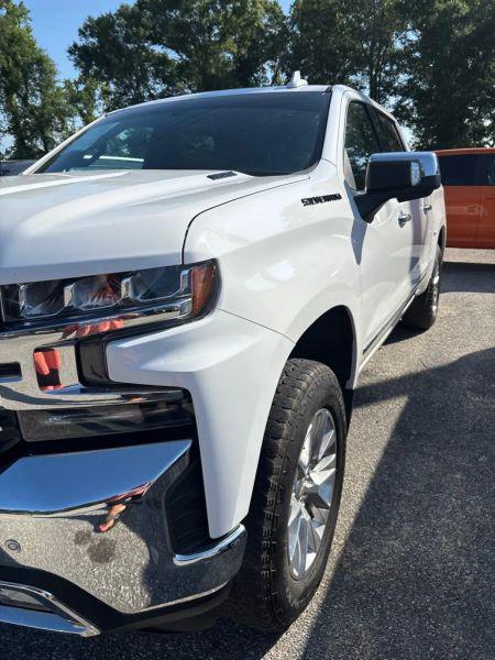 2020 Chevrolet Silverado 1500 4WD Crew Cab Short Bed LTZ