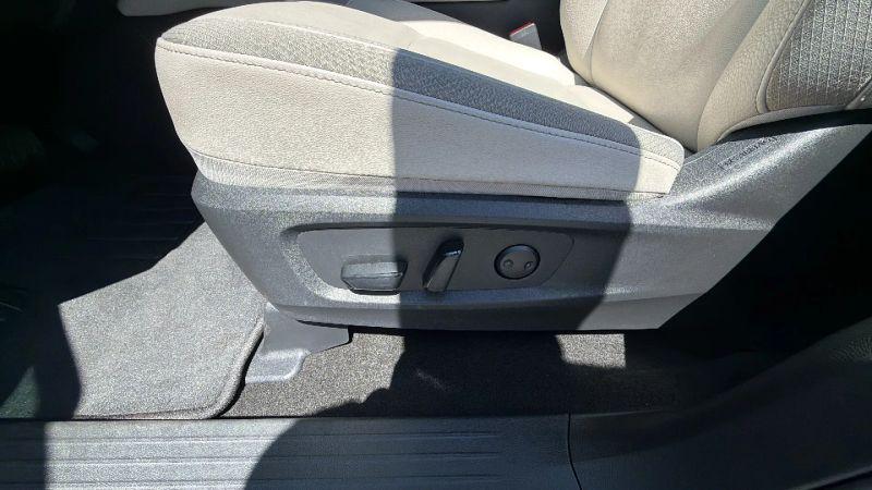 2025 Nissan Pathfinder SL FWD