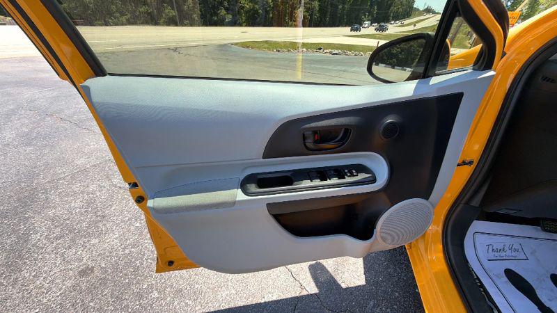 2014 Toyota Prius c One