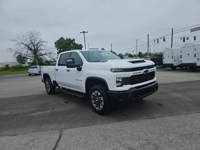 2024 Chevrolet Silverado 2500HD 4WD Crew Cab Standard Bed Custom