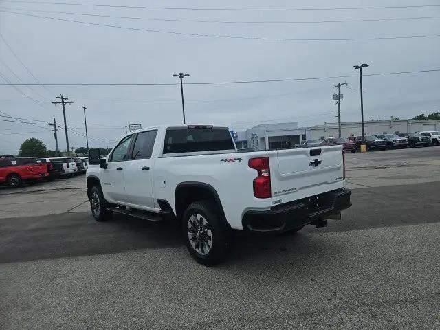 2024 Chevrolet Silverado 2500HD 4WD Crew Cab Standard Bed Custom