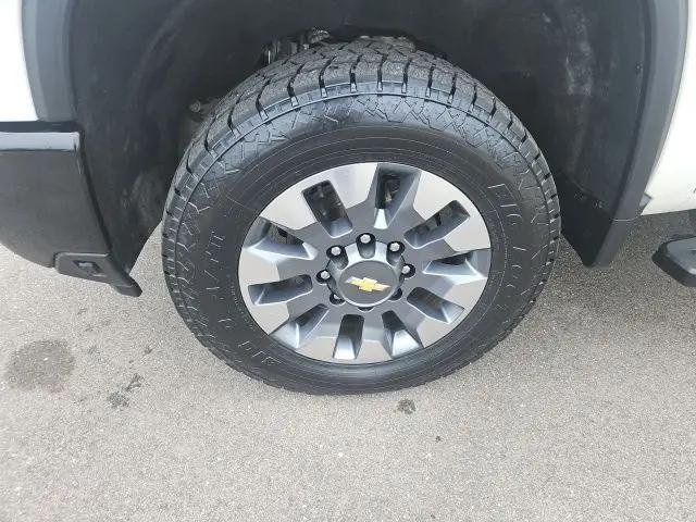 2024 Chevrolet Silverado 2500HD 4WD Crew Cab Standard Bed Custom
