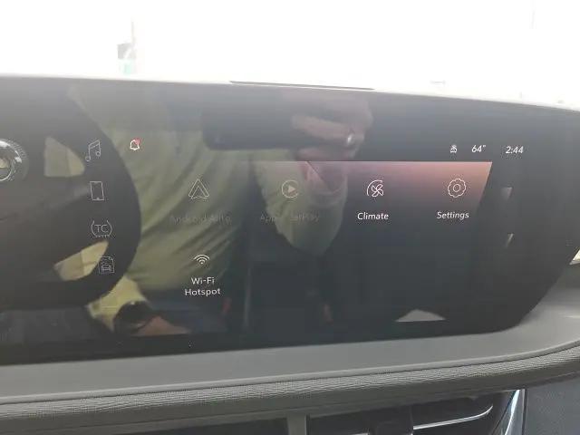 2026 Buick NV Preferred FWD
