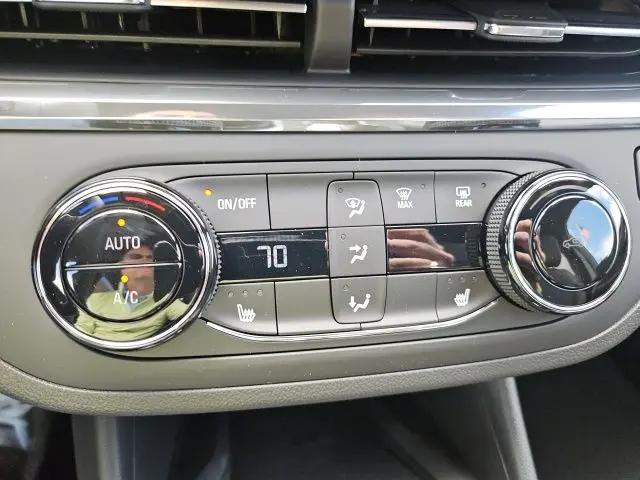 2026 Buick NV Preferred FWD