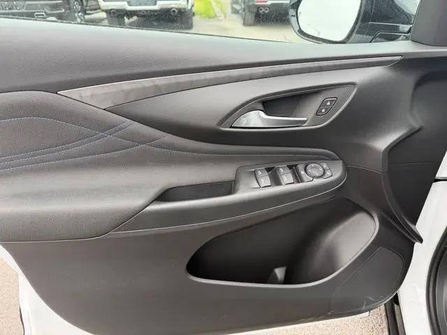 2026 Buick NV Sport Touring FWD
