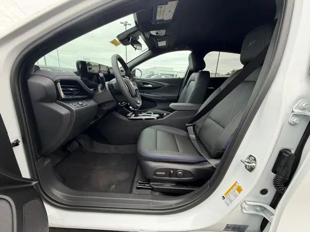 2026 Buick NV Sport Touring FWD