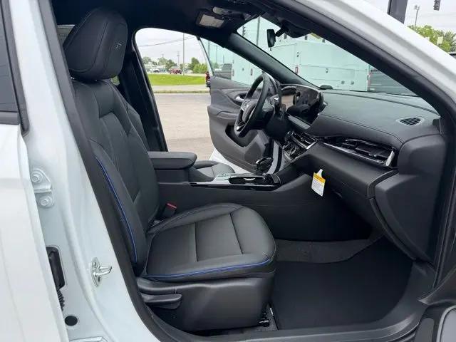 2026 Buick NV Sport Touring FWD