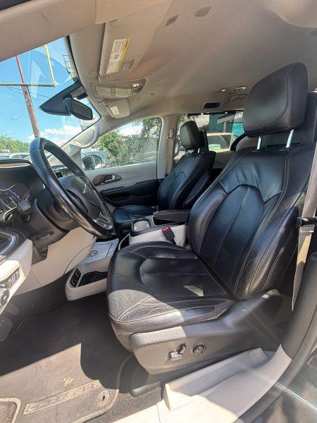 2018 Chrysler Pacifica Touring L Plus