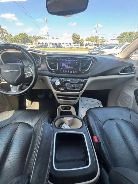 2018 Chrysler Pacifica Touring L Plus