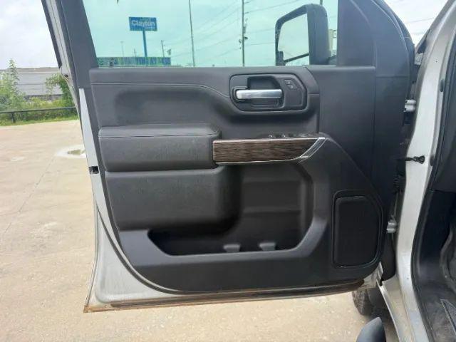 2022 Chevrolet Silverado 3500HD 4WD Crew Cab Standard Bed LT