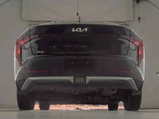 2025 Kia K4 LX