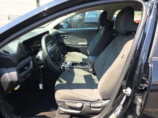 2025 Kia K4 LX