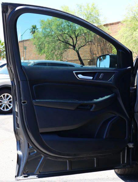2020 Ford Edge SE