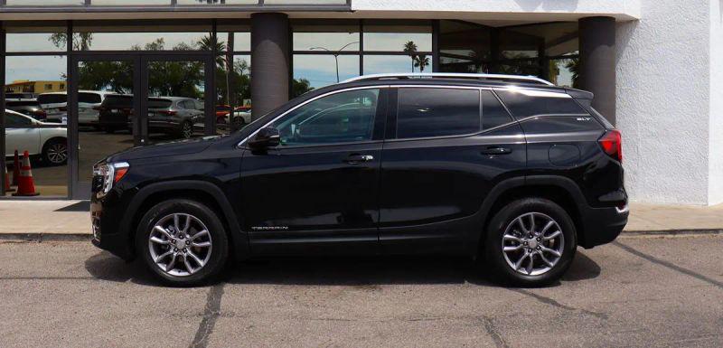 2023 GMC Terrain AWD SLT