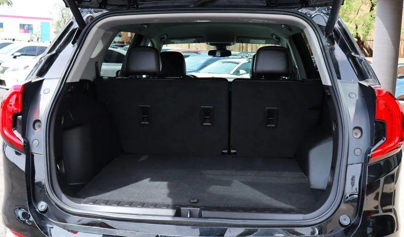 2023 GMC Terrain AWD SLT