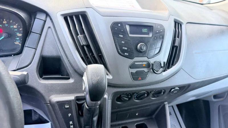 2015 Ford Transit w/60/40 Side Door w/RWB