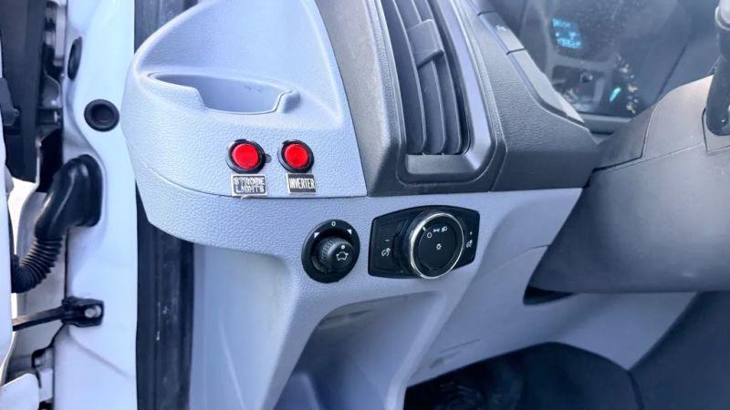 2015 Ford Transit w/60/40 Side Door w/RWB
