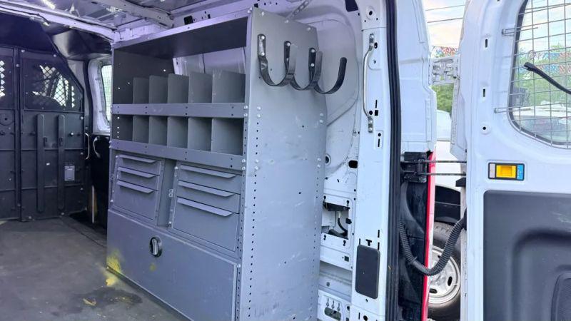2015 Ford Transit w/60/40 Side Door w/RWB