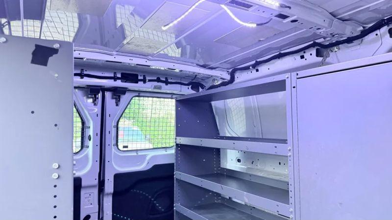 2015 Ford Transit w/60/40 Side Door w/RWB