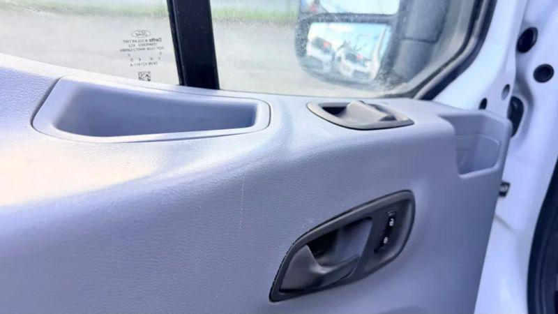 2015 Ford Transit w/60/40 Side Door w/RWB