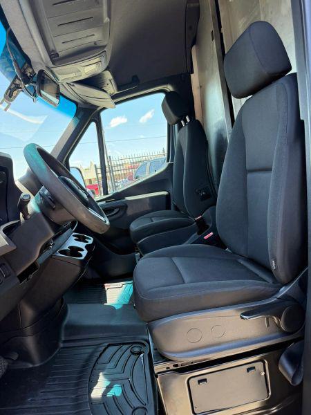 2019 Mercedes-Benz Sprinter 2500 High Roof V6