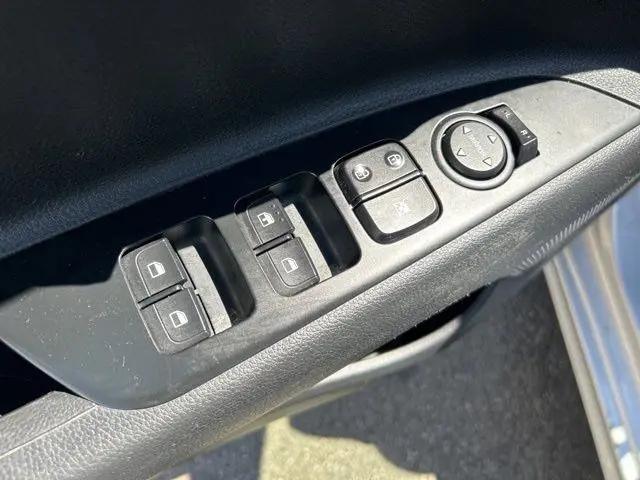 2023 Kia Rio LX