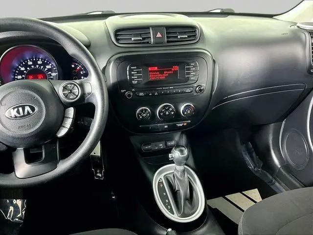 2016 Kia Soul Base
