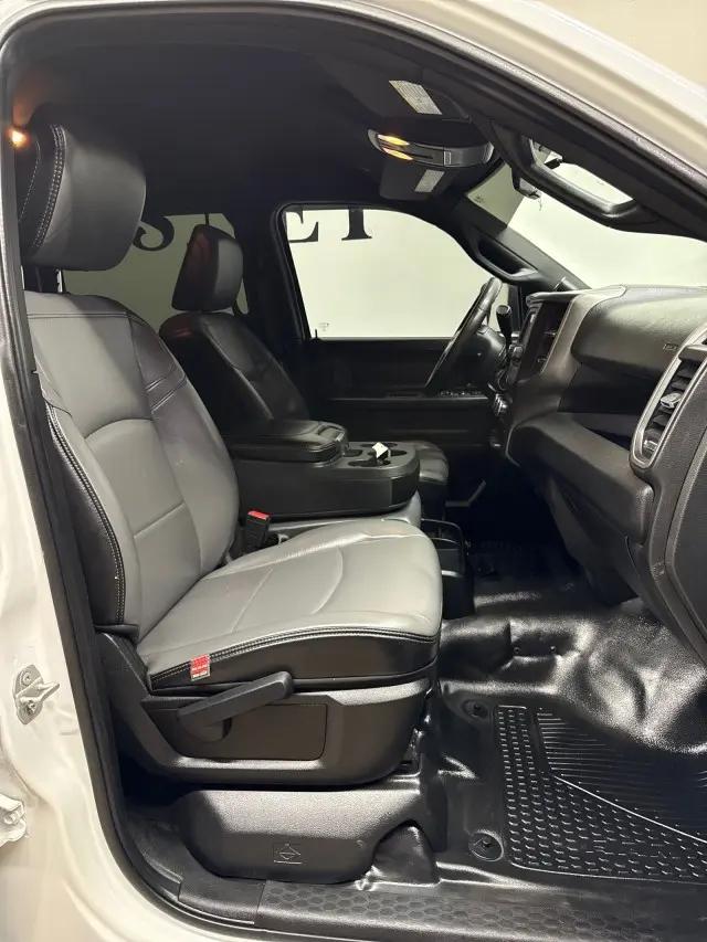 2022 Ram 2500 Tradesman Crew Cab 4x4 8' Box