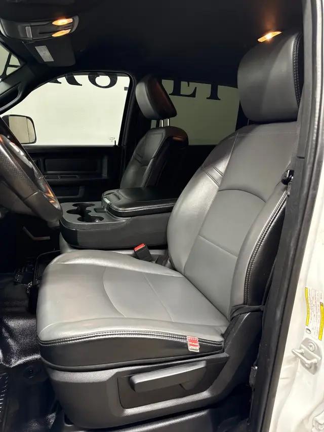 2022 Ram 2500 Tradesman Crew Cab 4x4 8' Box