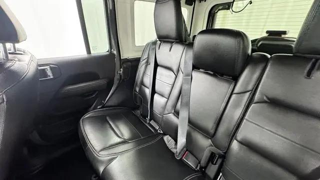 2020 Jeep Wrangler Sahara 4x4