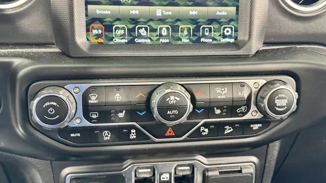 2020 Jeep Wrangler Sahara 4x4