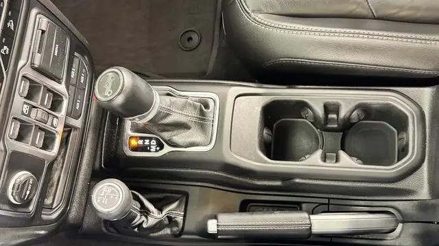 2020 Jeep Wrangler Sahara 4x4